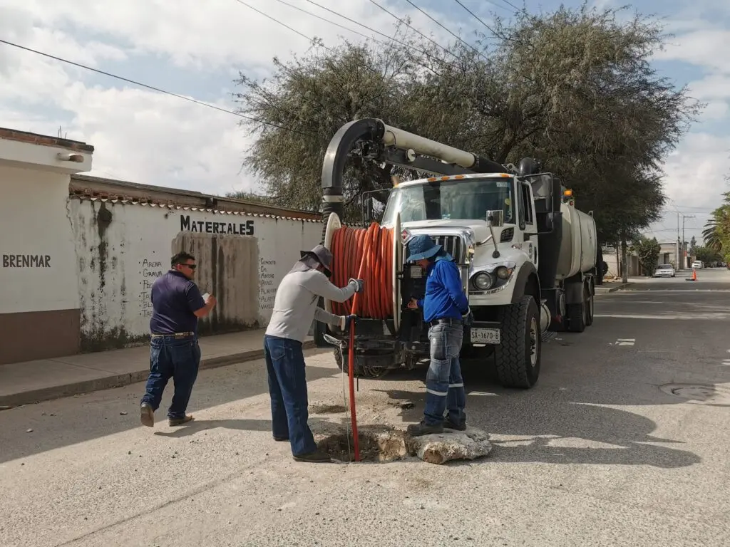 Contactanos para destape camion Vactor 24/7 en Puebla